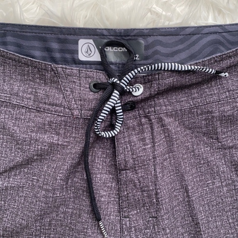 Volcom | Gray Manic Board Short - image 4